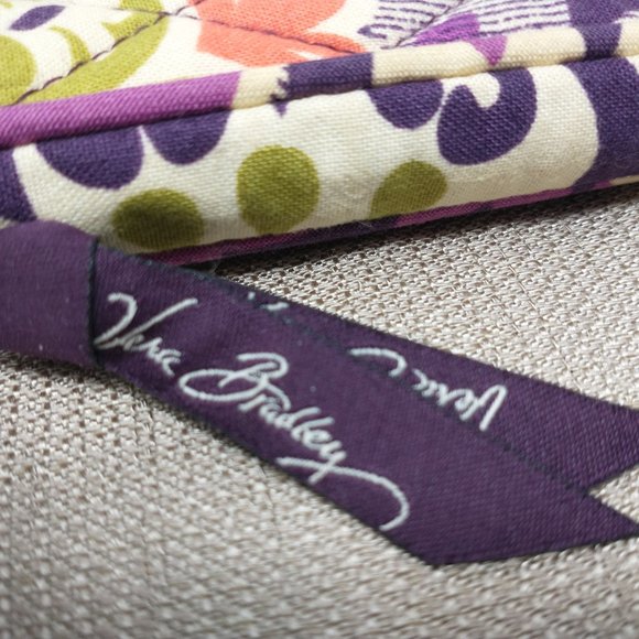 VERA BRADLEY PAISLEY TABLET/E-READER SLEEVE - Picture 3 of 10